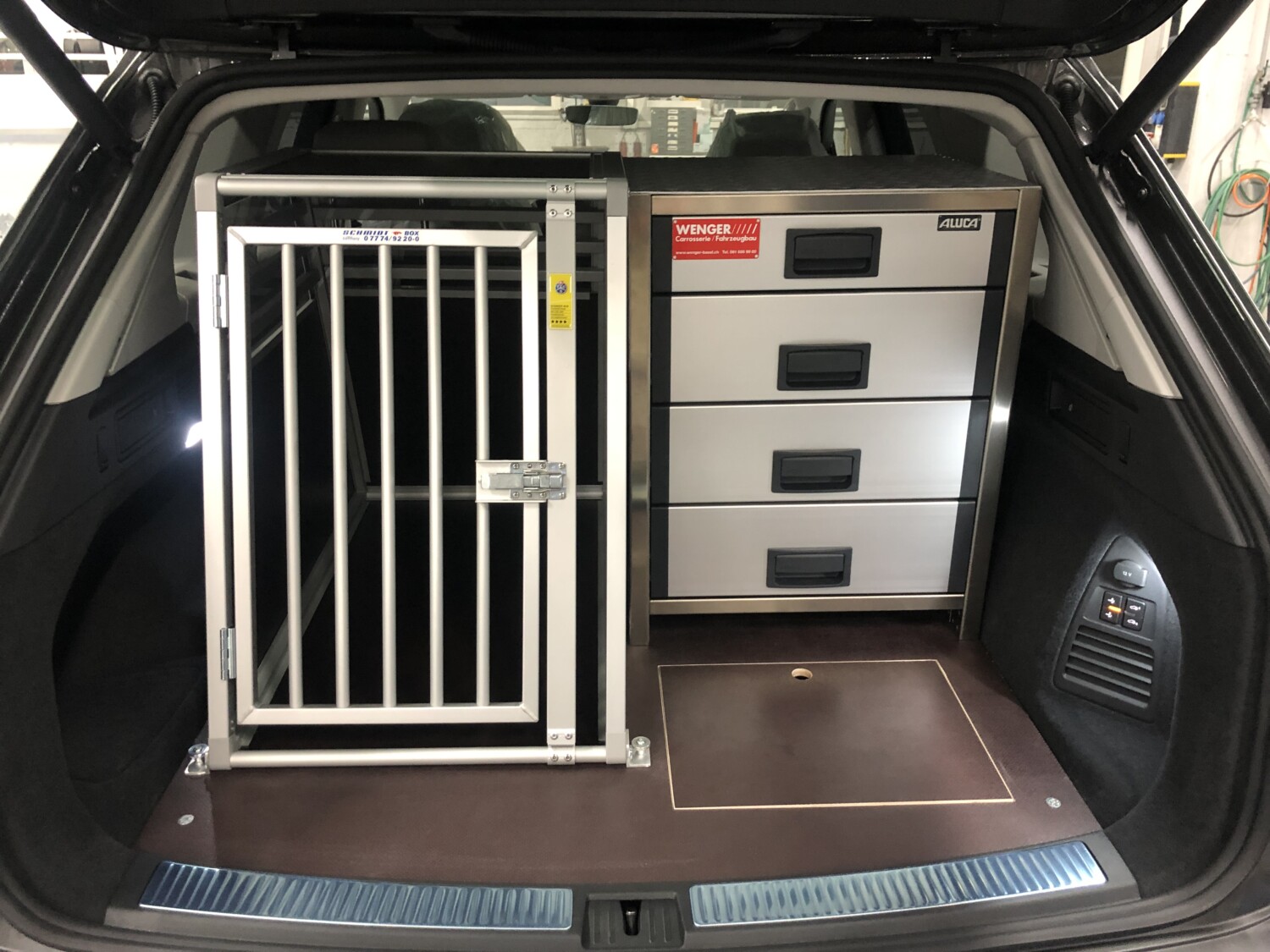 Fahrzeug gepflegt von Wenger AG Basel Abteilung /Individueller Ausbau/ Fahrzeug gepflegt von Wenger AG Basel Abteilung /Individueller Ausbau/