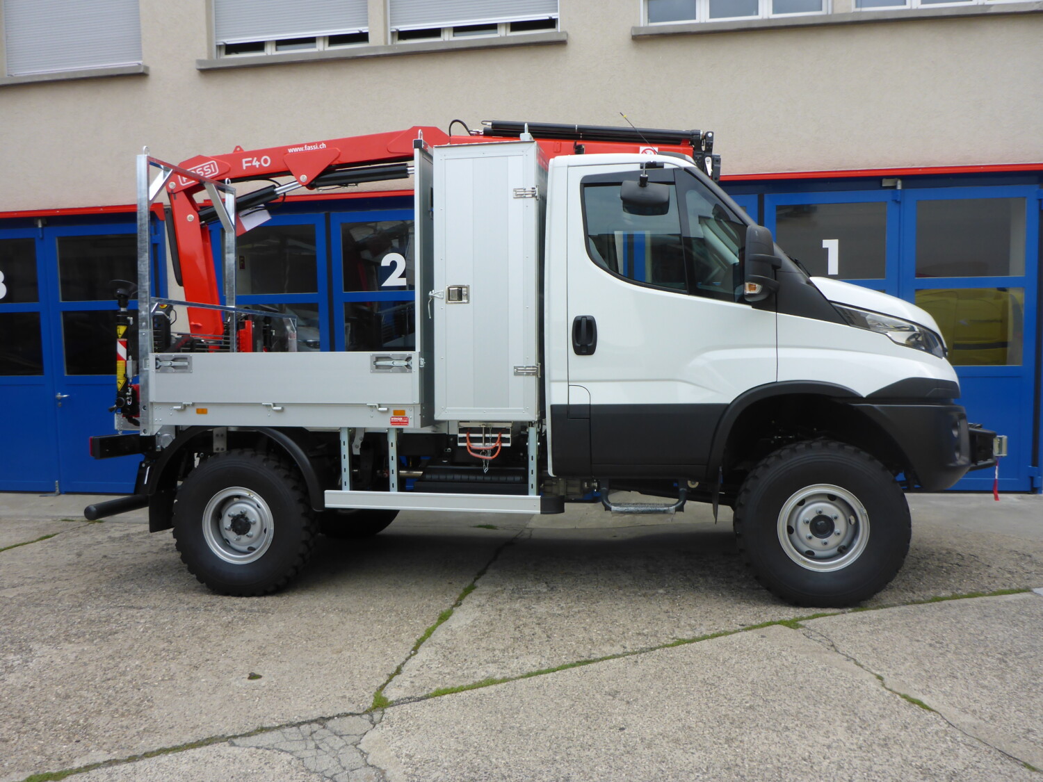 Fahrzeug gepflegt von Wenger AG Basel Abteilung /Kran/ Fahrzeug gepflegt von Wenger AG Basel Abteilung /Kran/