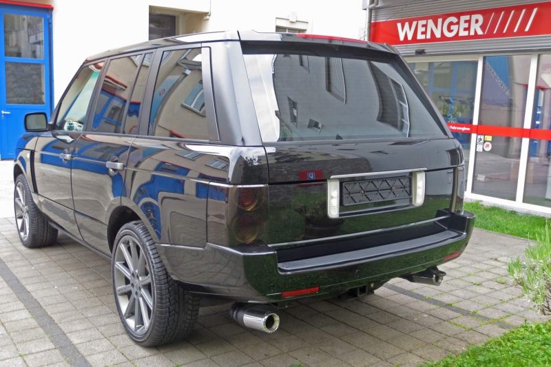 Range Rover Privatfahrzeug gepflegt von Wenger Carrosserie Fahrzeugbau AG Basel Abteilung Unfalllackierung/Fahrzeugpflege/Unterhalt