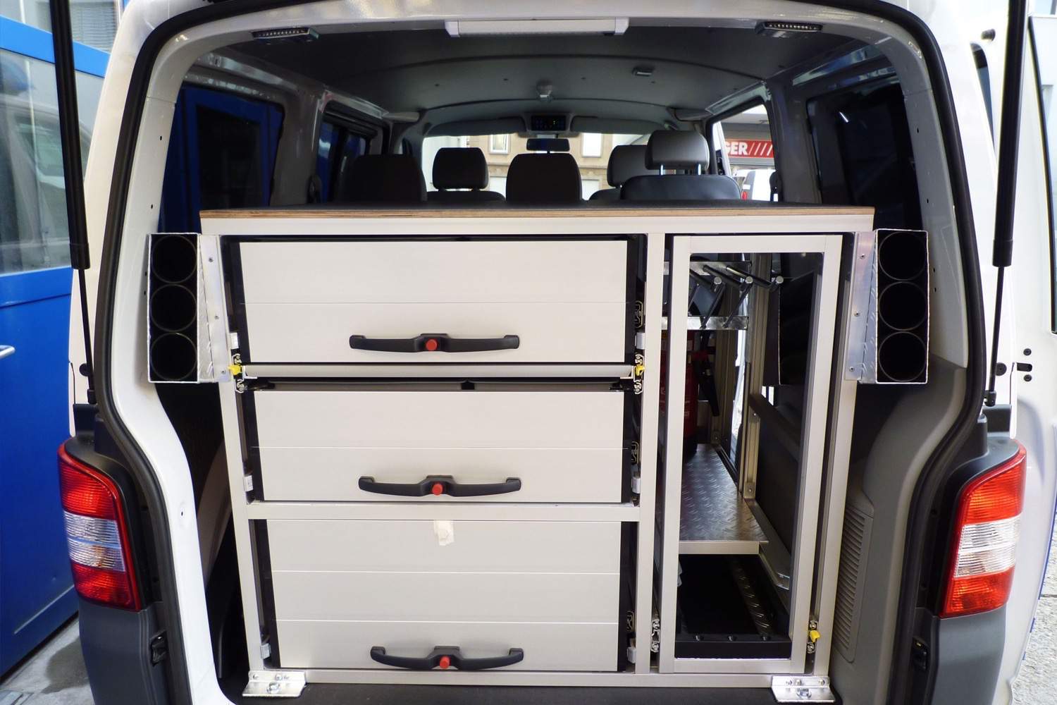 Fahrzeug gepflegt von Wenger AG Basel Abteilung /Individueller Ausbau/ Fahrzeug gepflegt von Wenger AG Basel Abteilung /Individueller Ausbau/