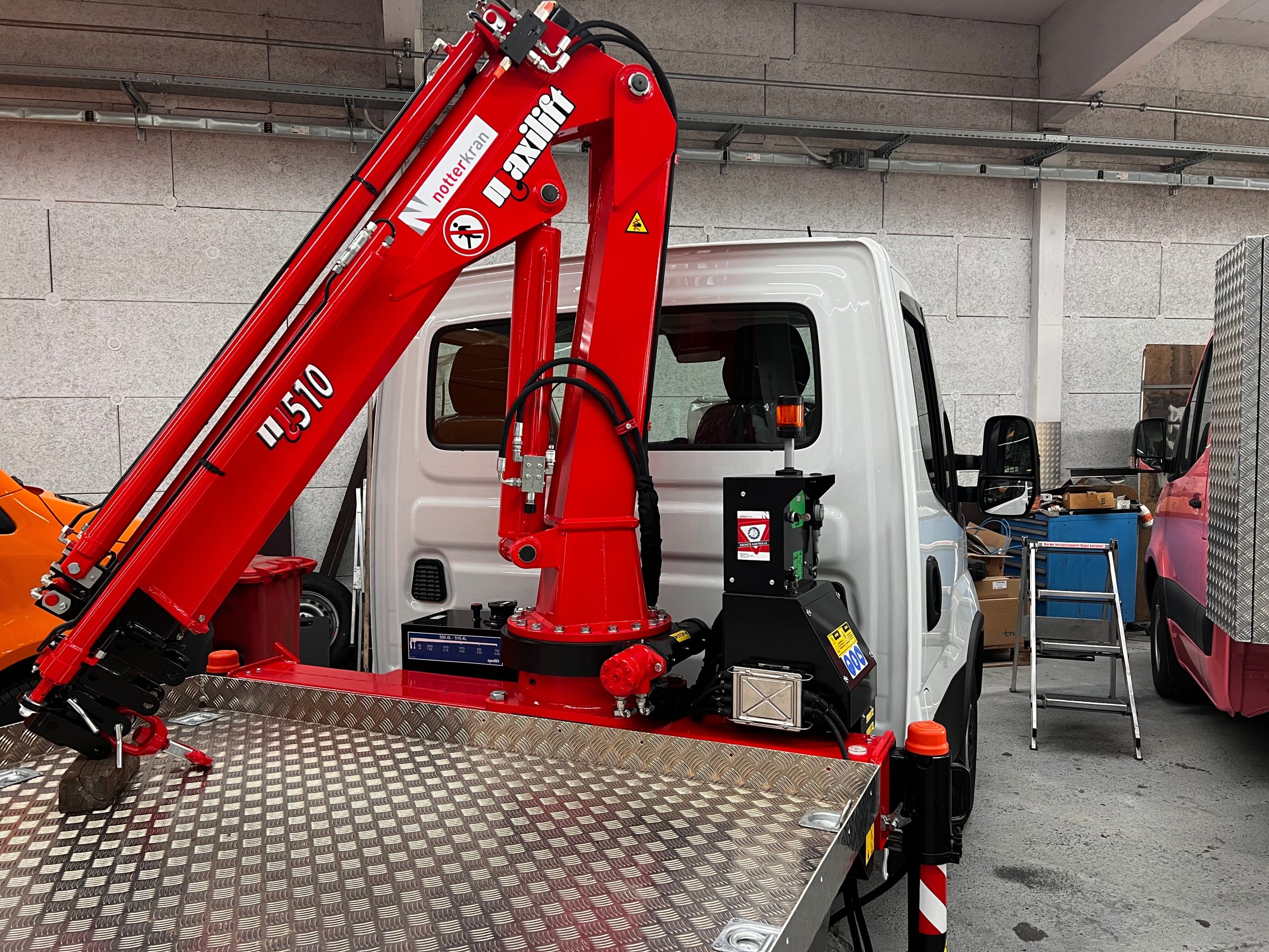 Fahrzeug gepflegt von Wenger AG Basel Abteilung /Zubehör - Produkte/ Fahrzeug gepflegt von Wenger AG Basel Abteilung /Zubehör - Produkte/