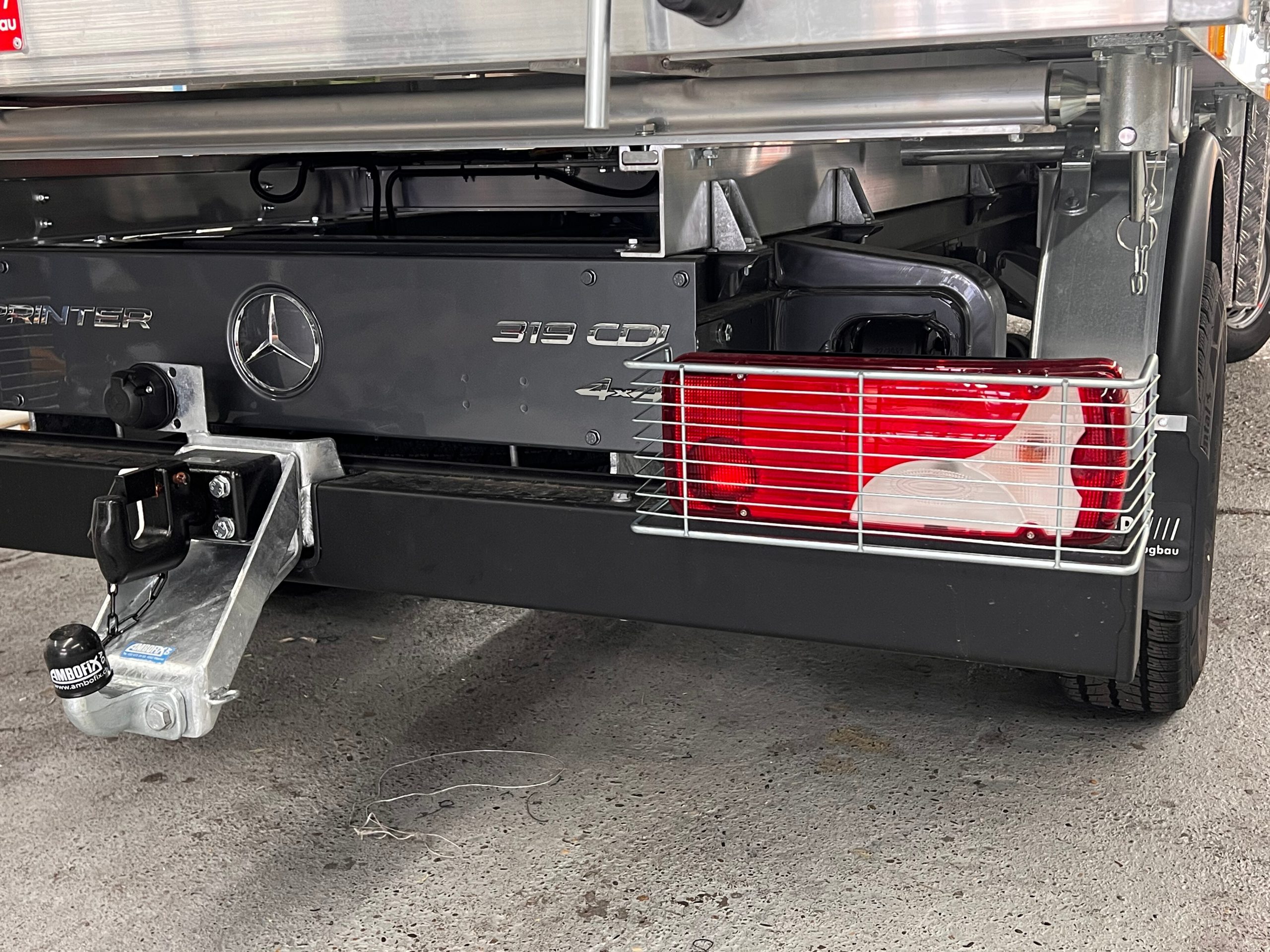 Fahrzeug gepflegt von Wenger AG Basel Abteilung /Zubehör - Produkte/ Fahrzeug gepflegt von Wenger AG Basel Abteilung /Zubehör - Produkte/