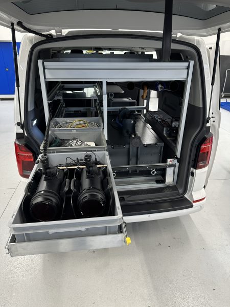 Nutzfahrzeug VW T6.1 hergestellt von Wenger AG Basel Abteilung Individueller Ausbau/Ausbauten/