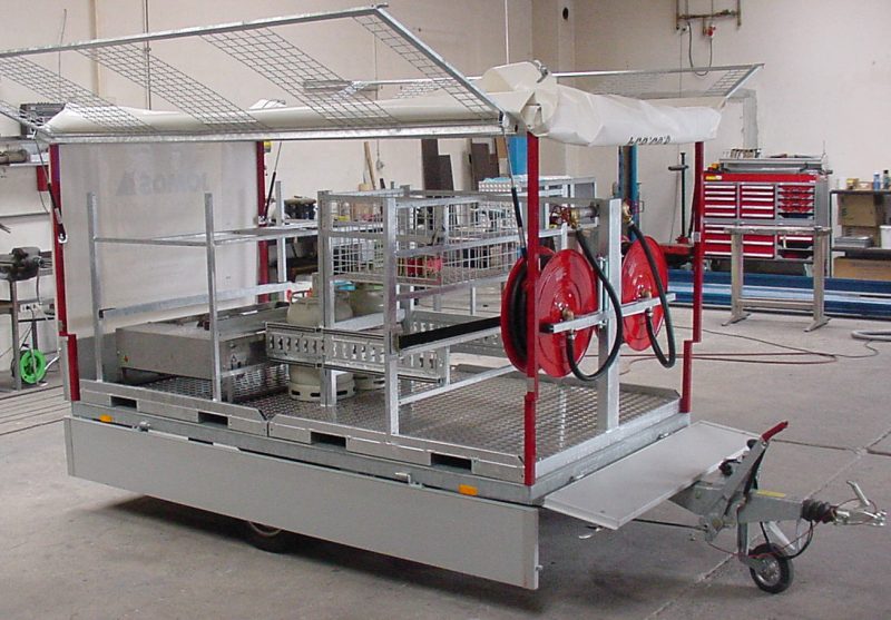 Fahrzeug gepflegt von Wenger AG Basel Abteilung /Spezialanhänger/ Fahrzeug gepflegt von Wenger AG Basel Abteilung /Spezialanhänger/