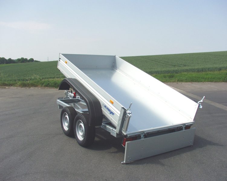 Fahrzeug gepflegt von Wenger AG Basel Abteilung /Standardanhänger/ Fahrzeug gepflegt von Wenger AG Basel Abteilung /Standardanhänger/