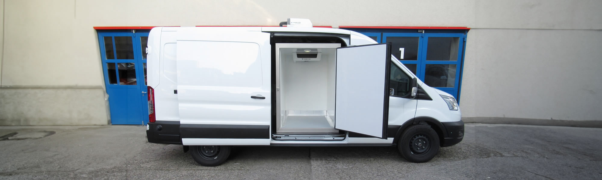 Kühlausbau in Nutzfahrzeug mit Wenger Carrosserie Fahrzeugbau Basel