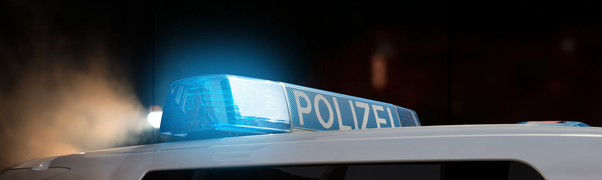Polizei Fahrzeug Spezialausbau mit Wenger Carrosserie Fahrzeugbau
