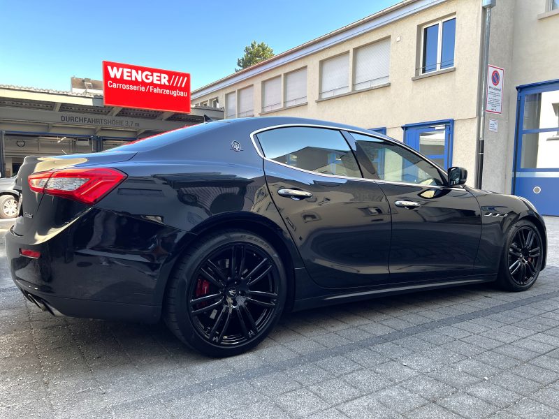 Maserati Voiture entretenue par Wenger AG à Bâle, département // Maserati Voiture entretenue par Wenger AG à Bâle, département //